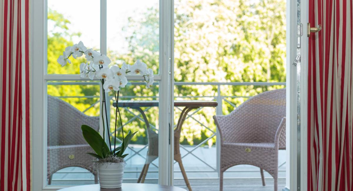 Ein Balkon oder eine Terrasse in der Unterkunft A-ROSA Travemünde