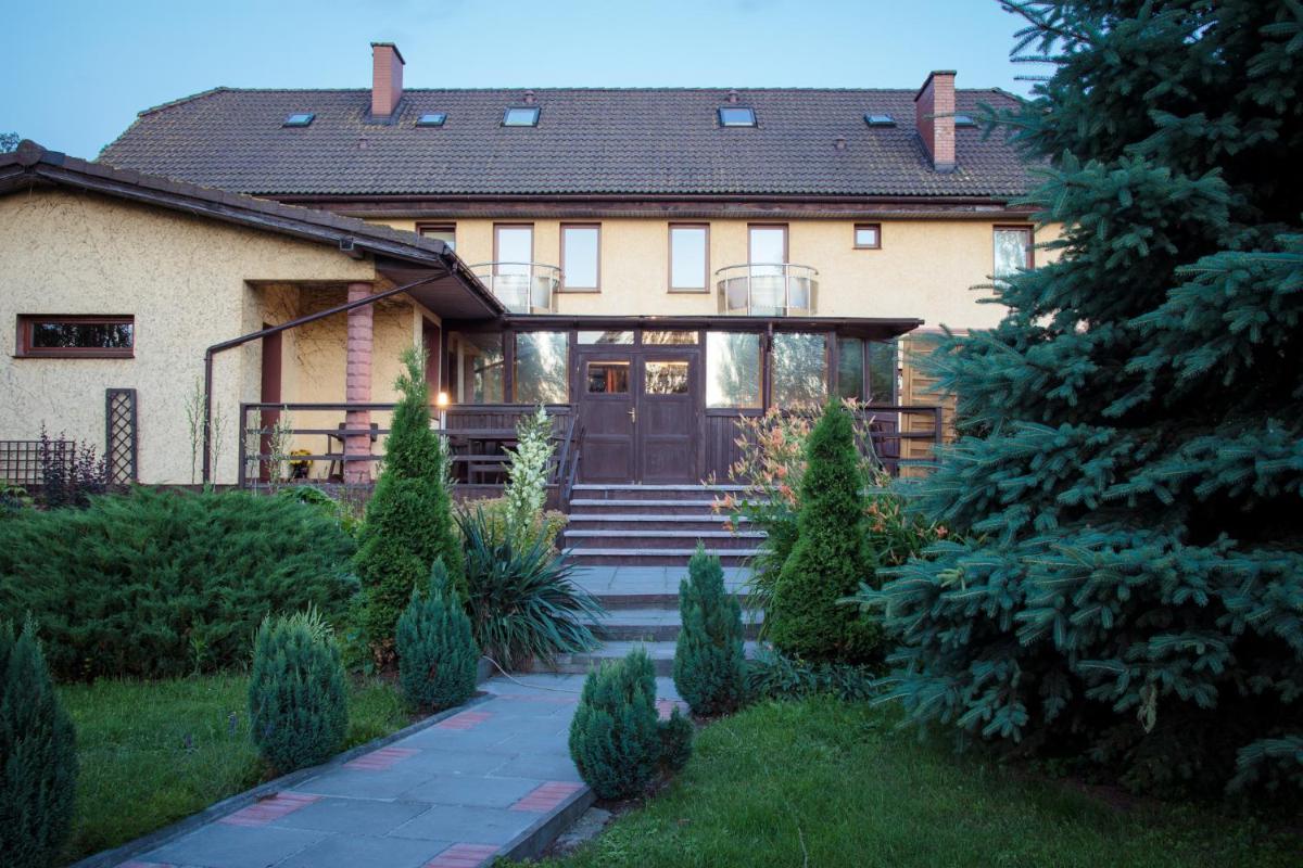 Dom Gościnny Pod Górą - Housity