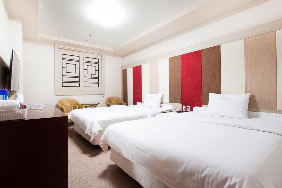 NS Hotel - Housity