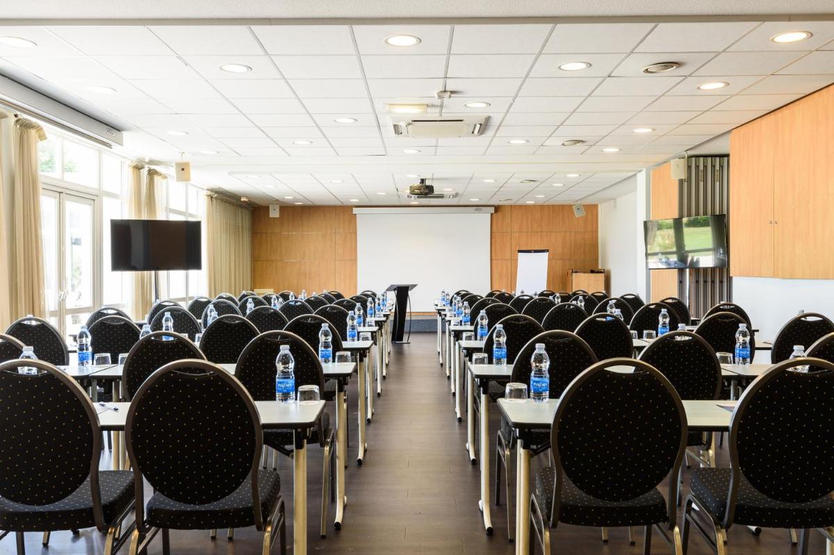 Espace de conférence ou salle de réunion dans l'établissement Atlanthal