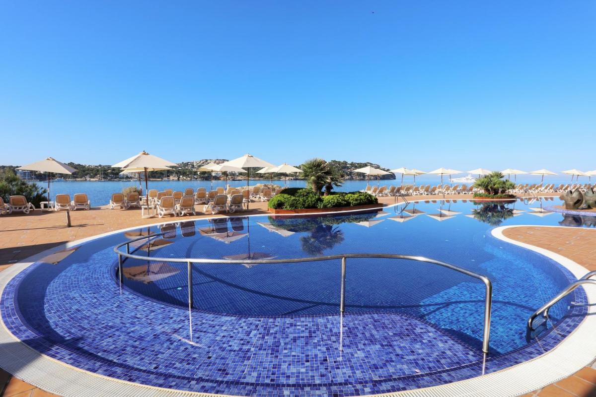Piscina en o cerca de Iberostar Selection Jardín del Sol Suites - Adults Only