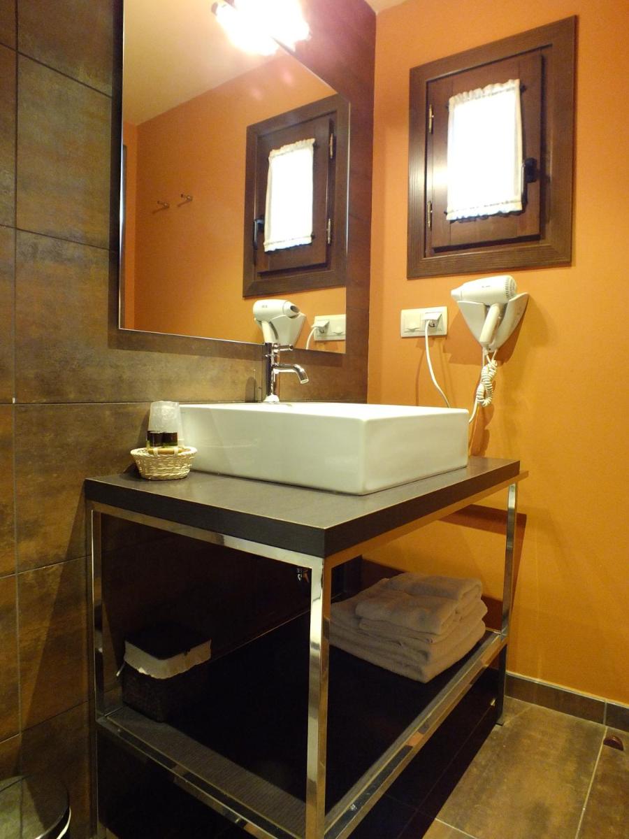 Hotel Areulo - Housity