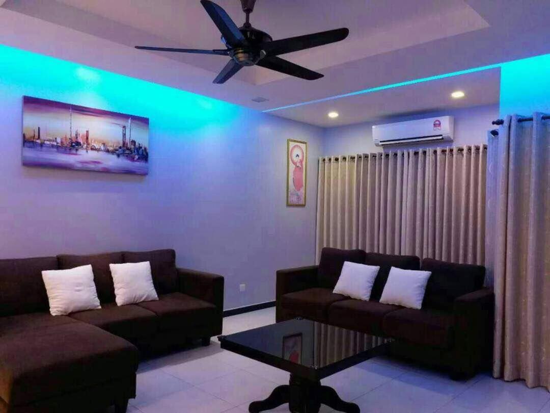 Sekinchan Happiness Homestay - Housity