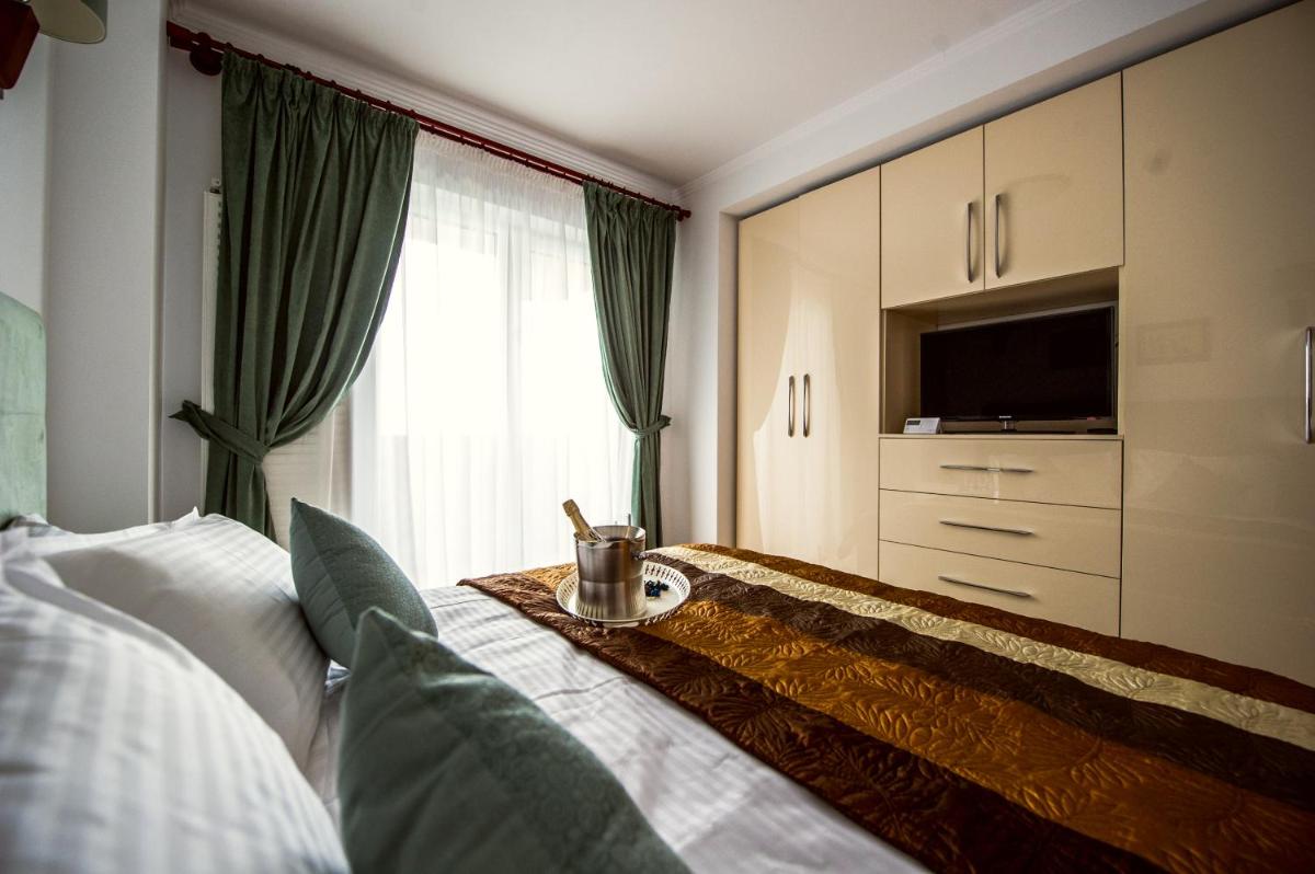Myosotis Mamaia - Housity