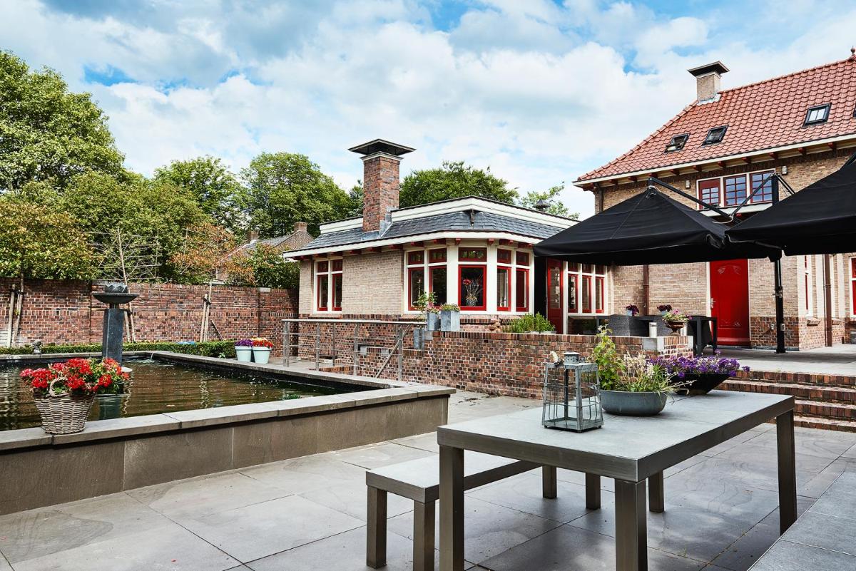 Guesthouse Villa Emmen - Housity