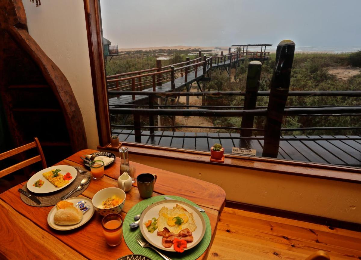 Stiltz Guest House - Housity