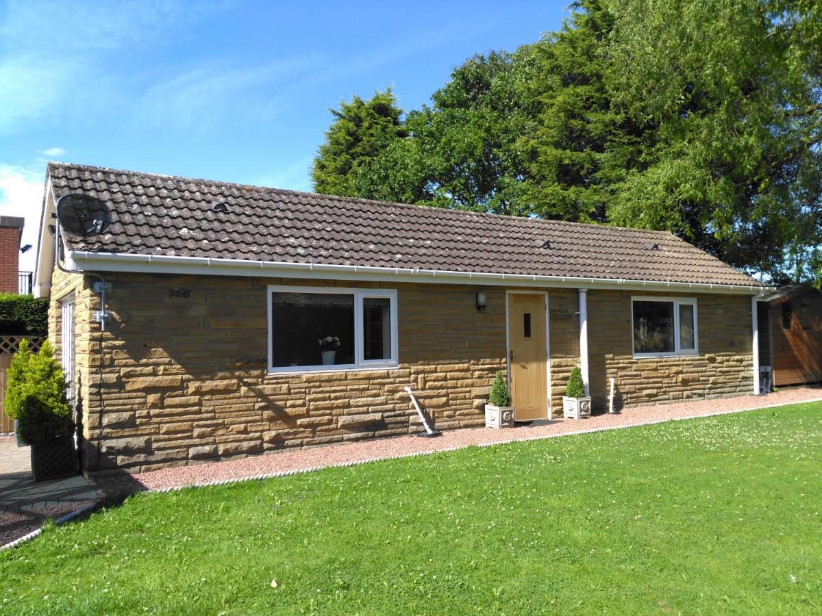 Oaktree Lodge - Housity