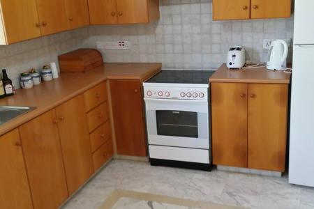 Suitetrails - Larnaka Beach House 3