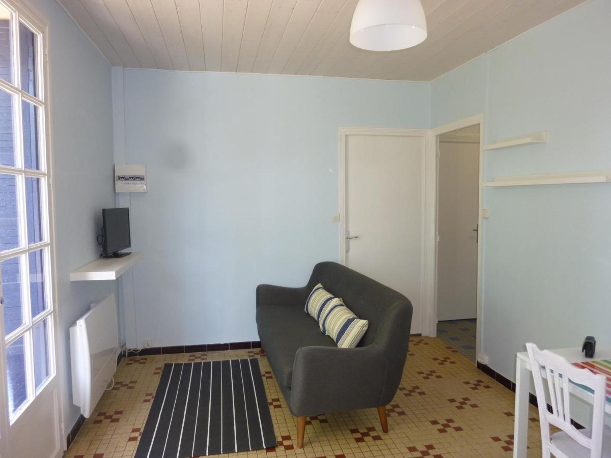 Tour Rouge Gites - Housity