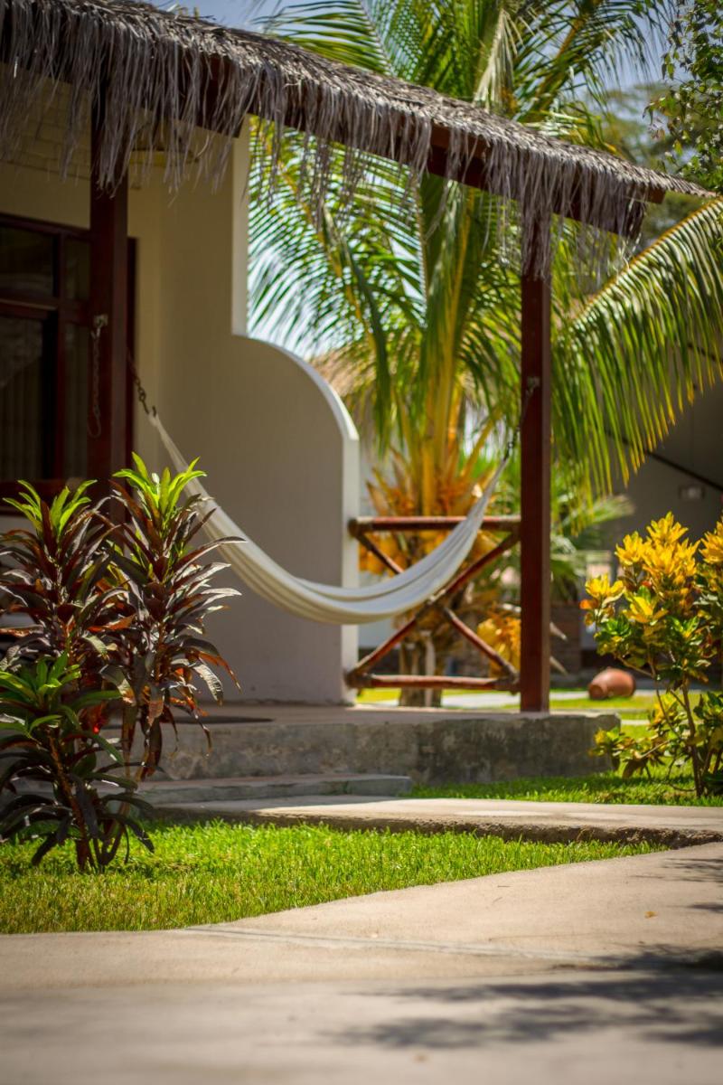 La Choza Bungalows - Housity