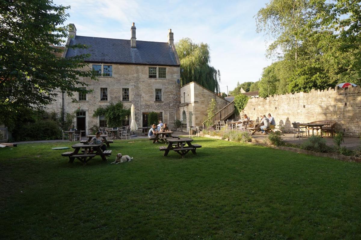 The Barge Inn - Housity