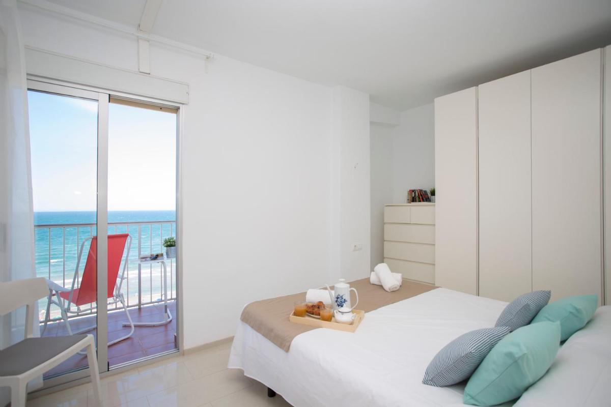 Apartments Cullera Beach - Housity