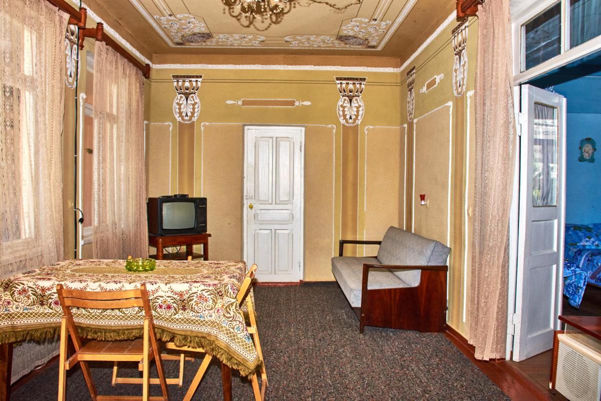 Nukri Guest House - Housity