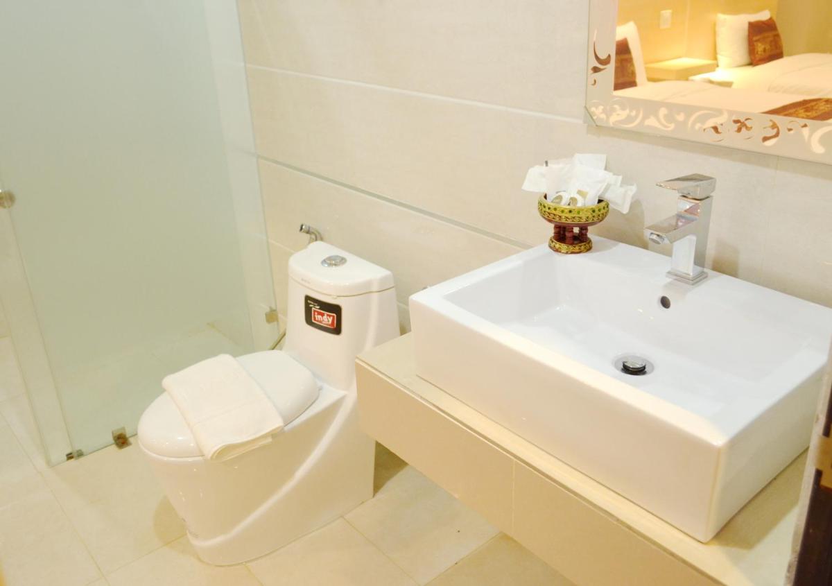 Suitetrails - Thatluangview Hotel
