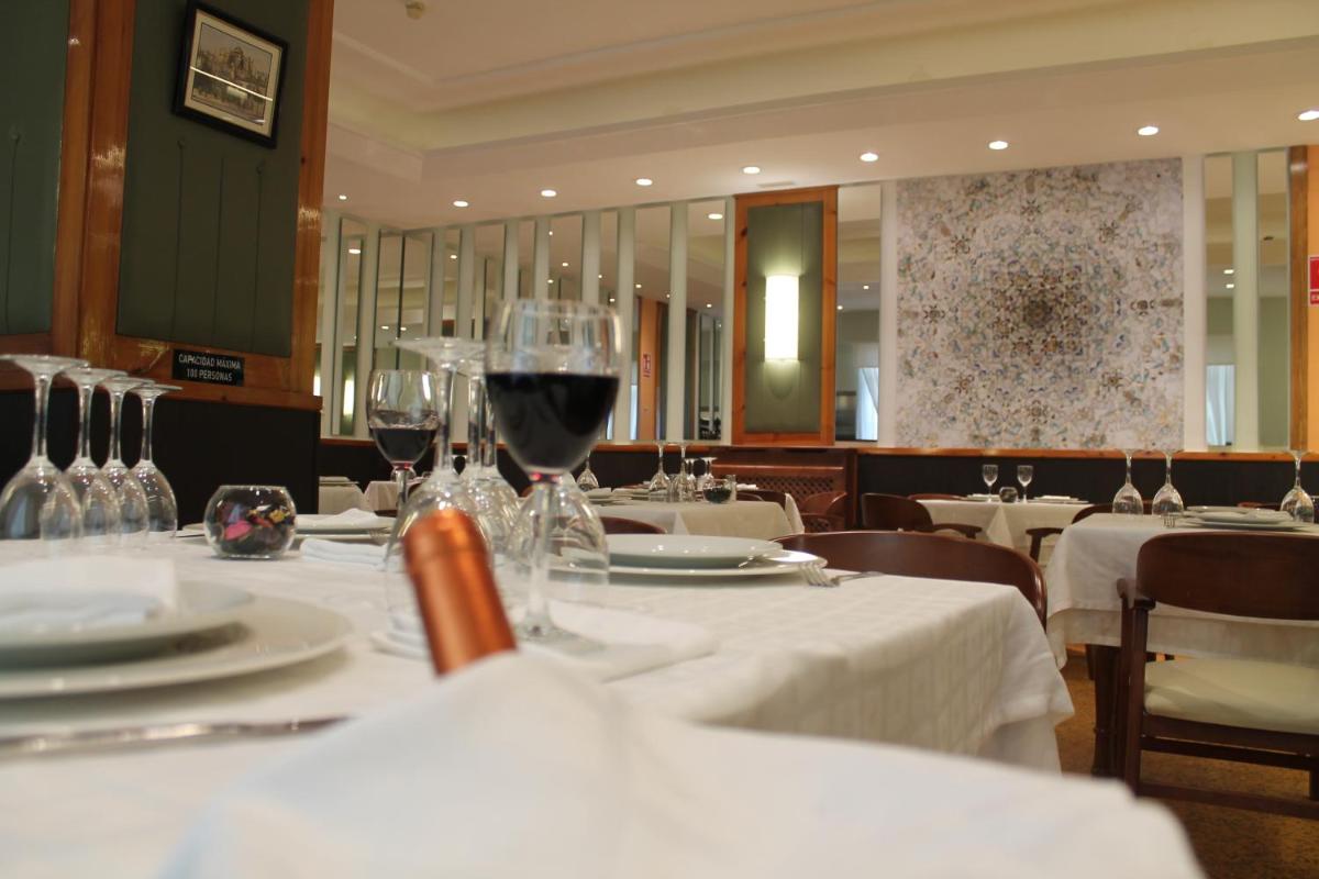 Un restaurante o sitio para comer en Balneario de Alhama de Granada