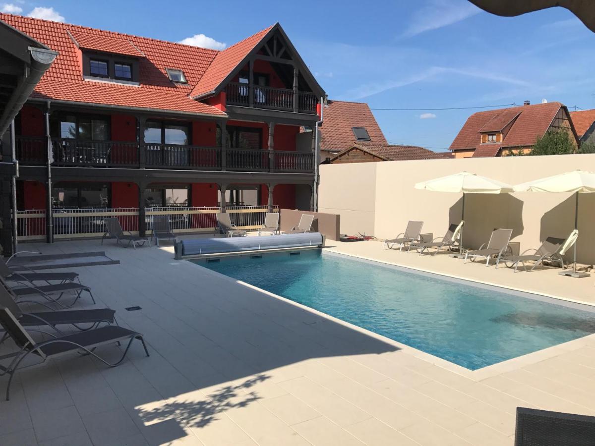 Piscine de l'établissement Au Soleil, Hôtel Restaurant & Spa ou située à proximité