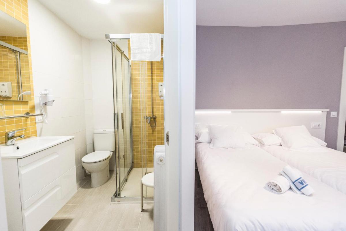 Hostal Viena - Housity