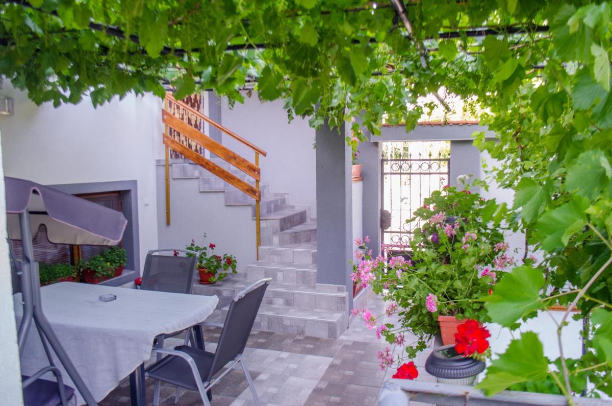 Suitetrails - Guesthouse Juli
