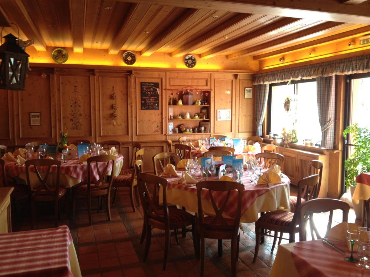 Restaurant ou autre lieu de restauration dans l'établissement Au Soleil, Hôtel Restaurant & Spa