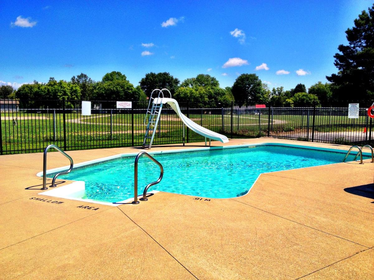 Angus Inn Motel - Housity