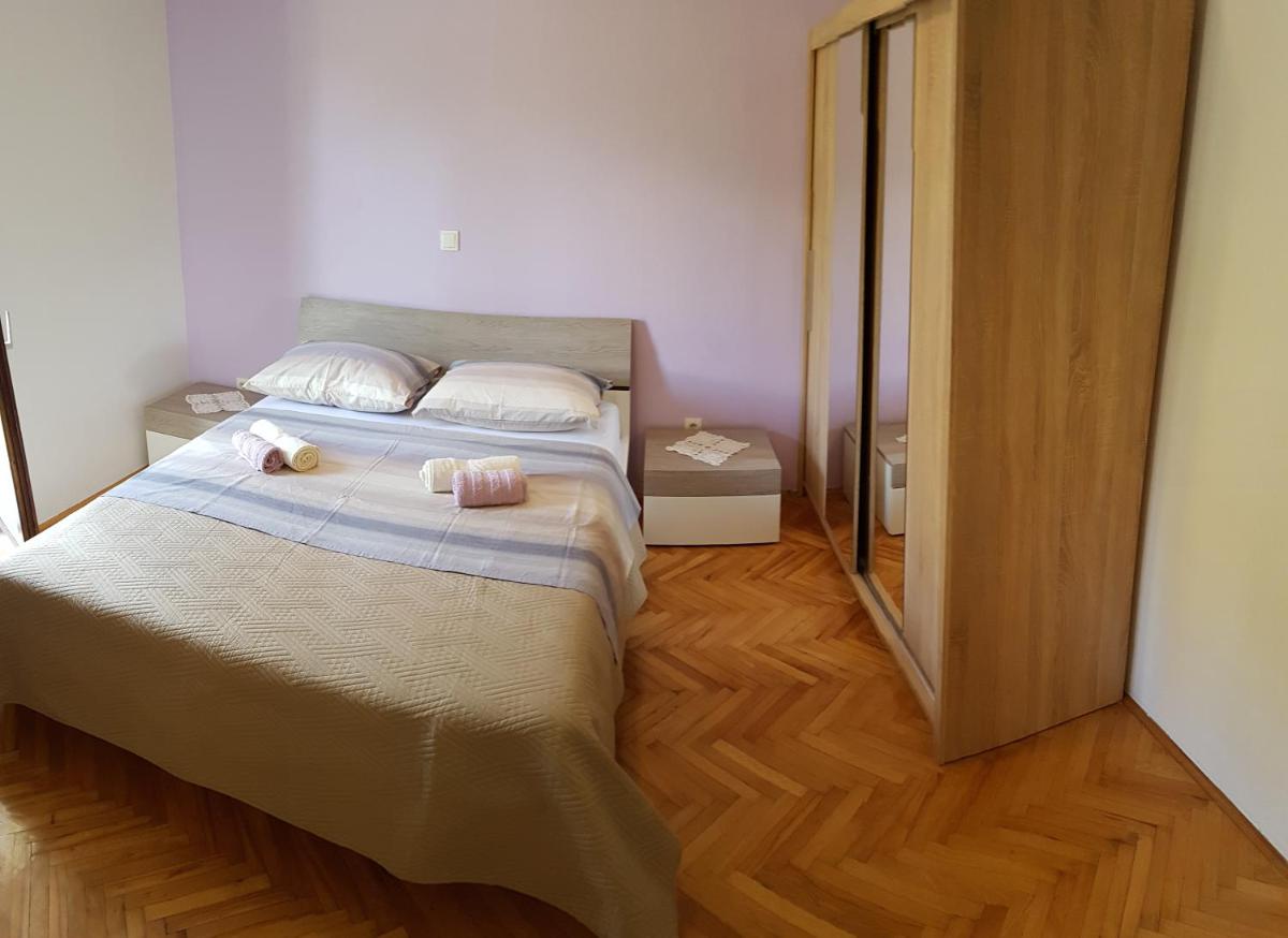 Apartments Milatic - Housity