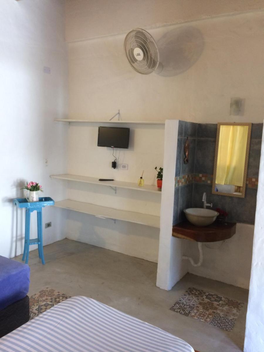 Kitchenette Charmosa no Itagua - Housity