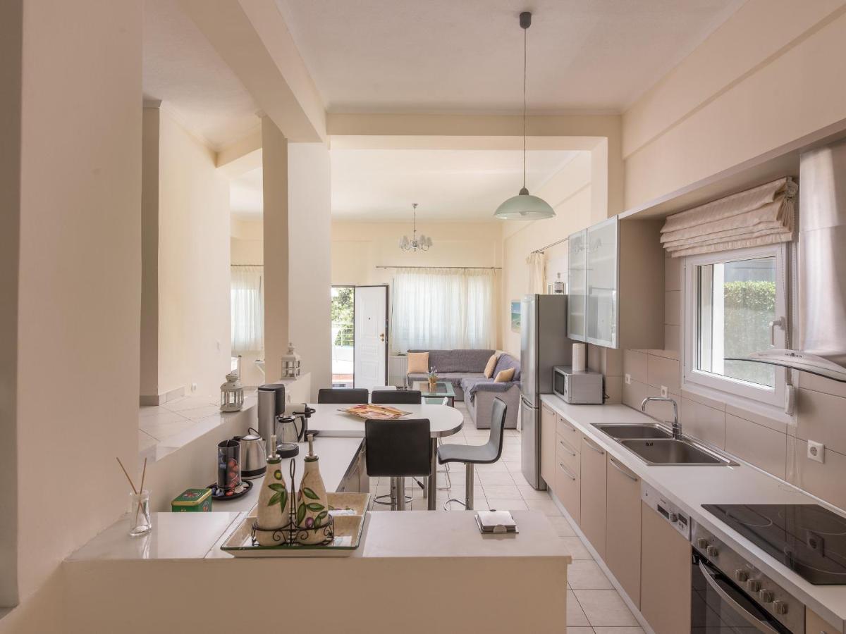 Aegean Residence - F & B Summer Collection - Housity