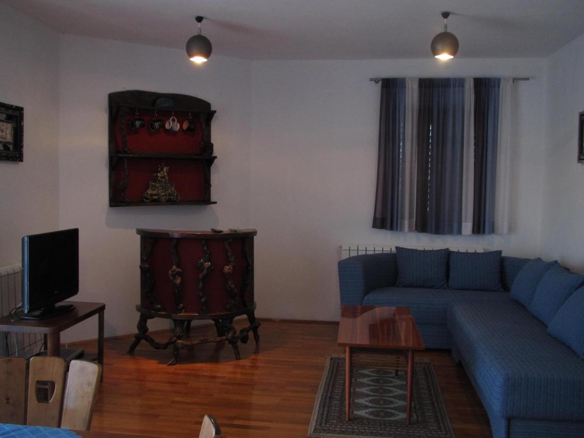 Vila Kuncabok - Housity