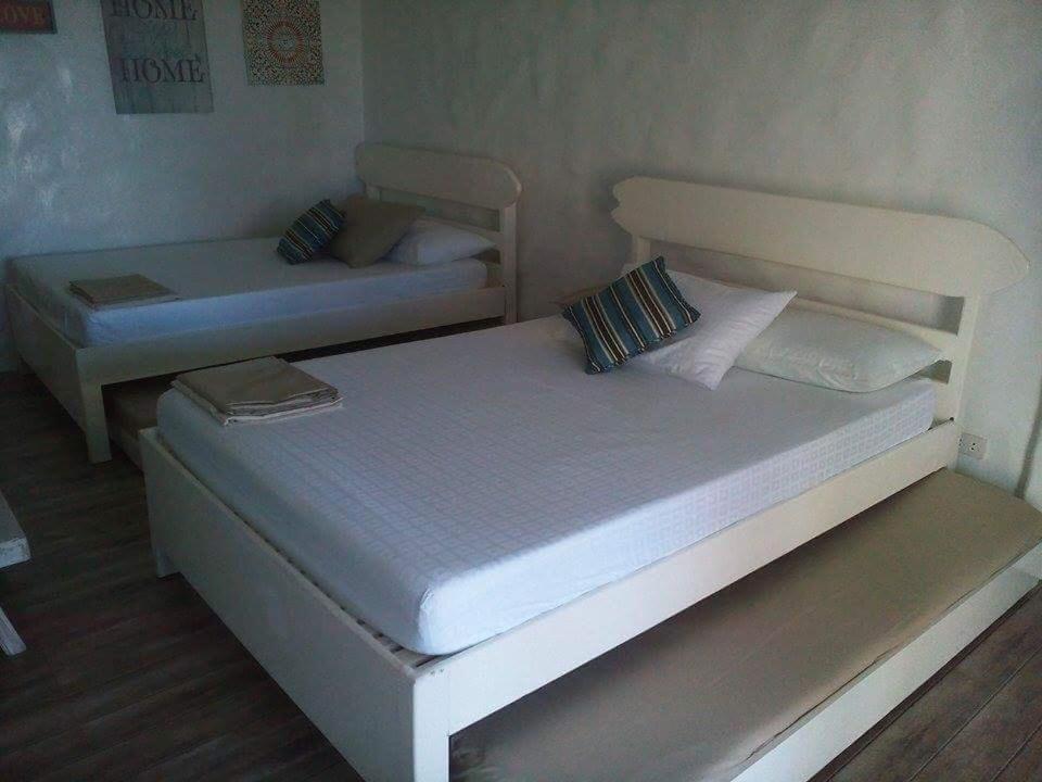 BlueCoco Baler Beach House - Housity