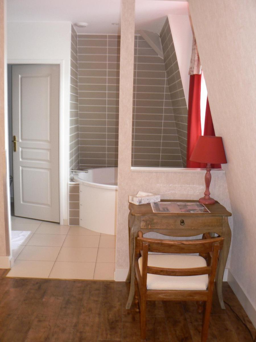 Photo de la galerie de l'établissement Hôtel 4 étoiles - Restaurants & Spa Périer Du Bignon, à Laval