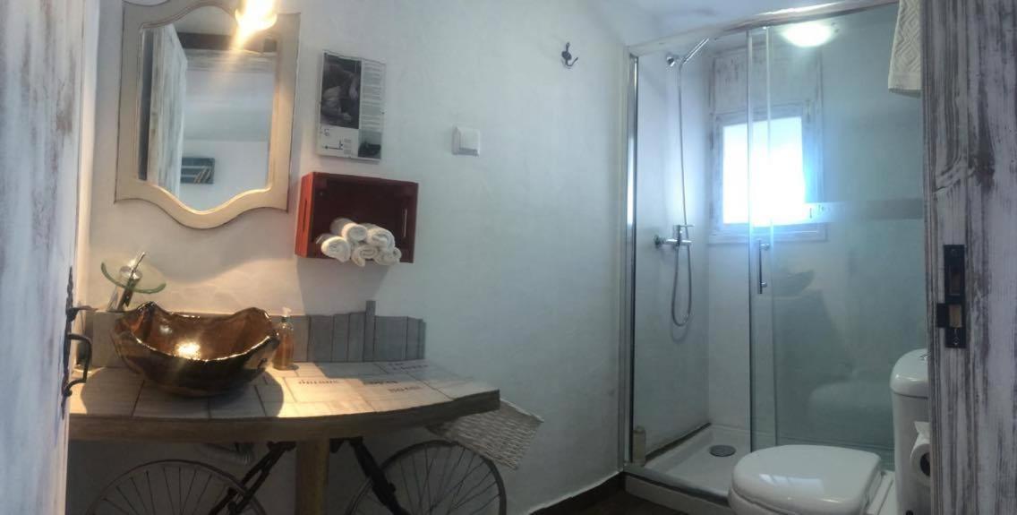 Lovin Book Guesthouse - Housity