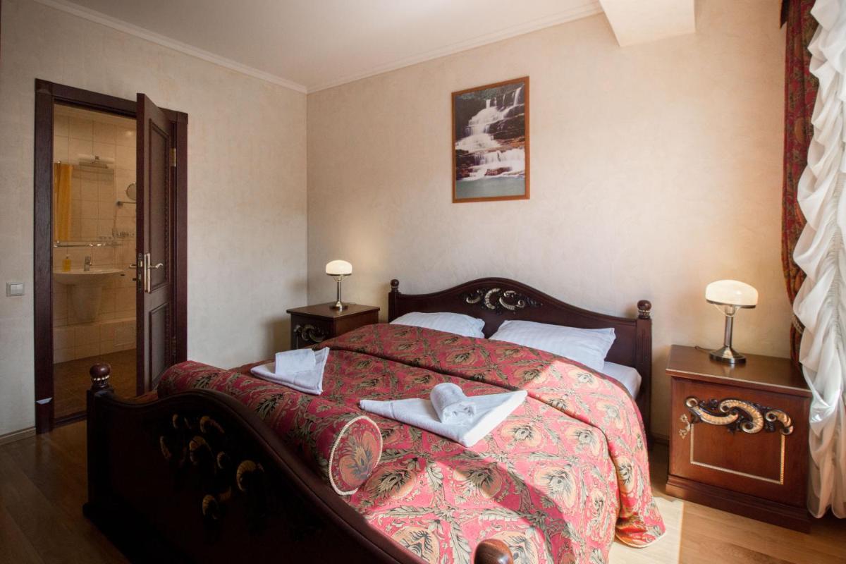 Old Riga terrace apartment - Housity