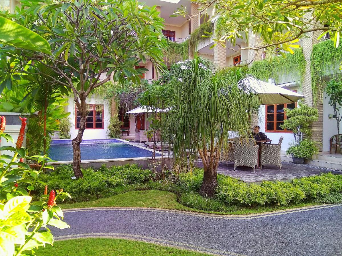 Pondok Anyar Hotel - Housity