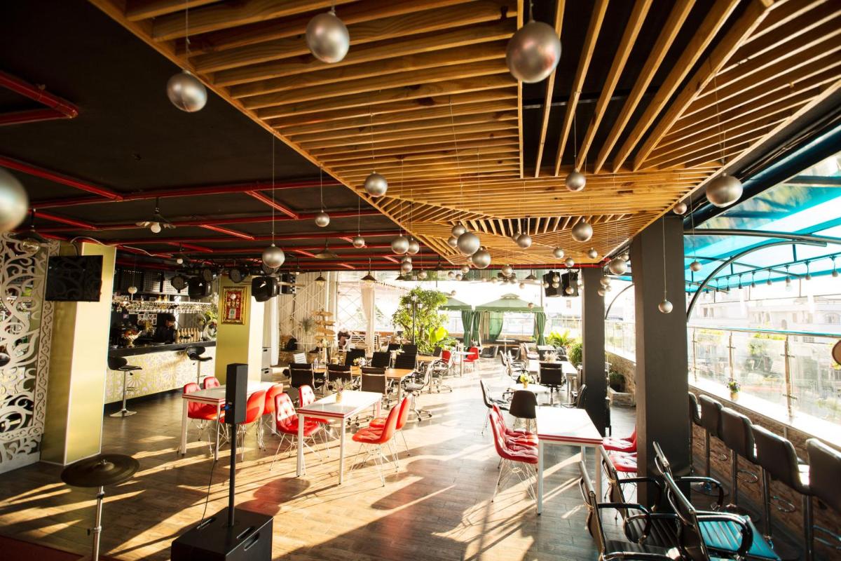 Anh Nguyet Hotel - Hizvo