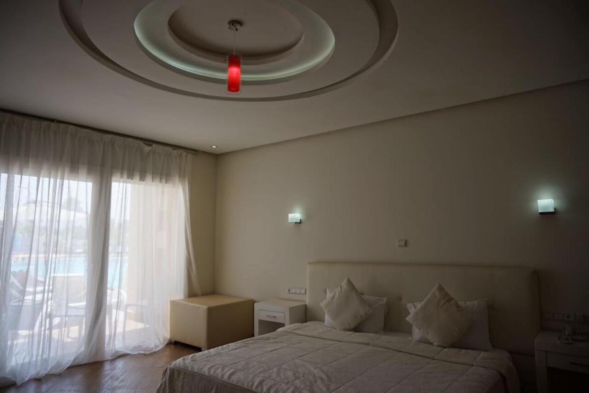 Sun Beach Med - Housity