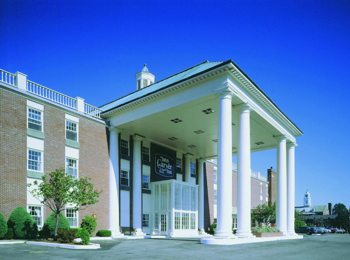 John Carver Inn & Spa - Housity