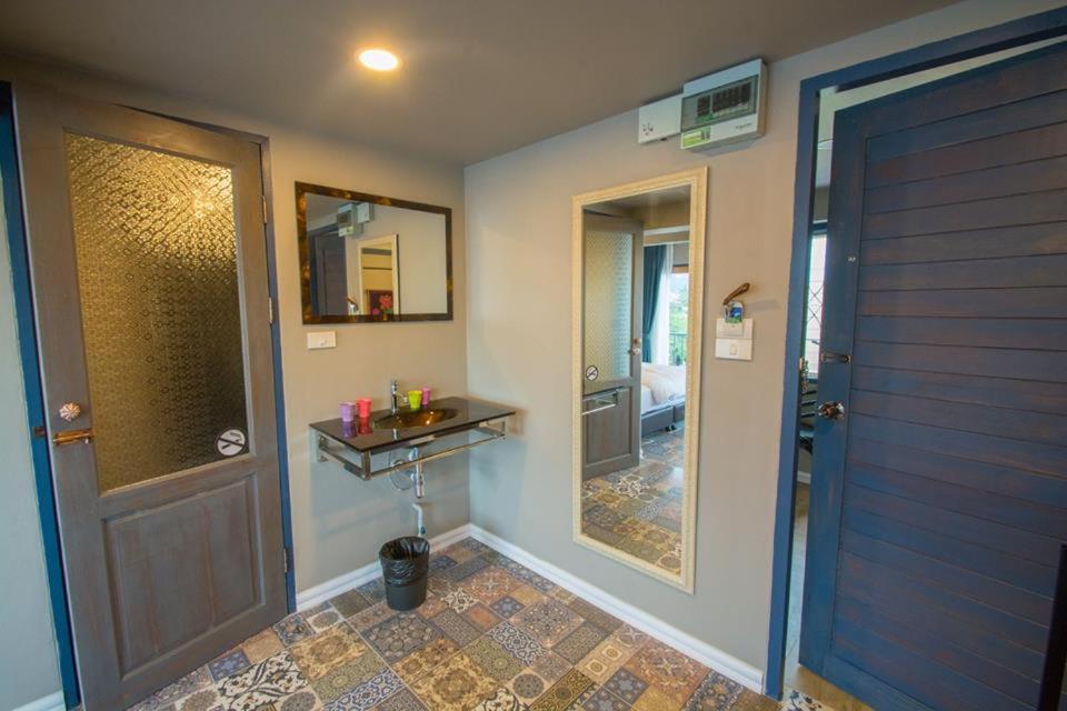 Sridonchai Heritage, Night Bazaar Chiang Mai - Housity