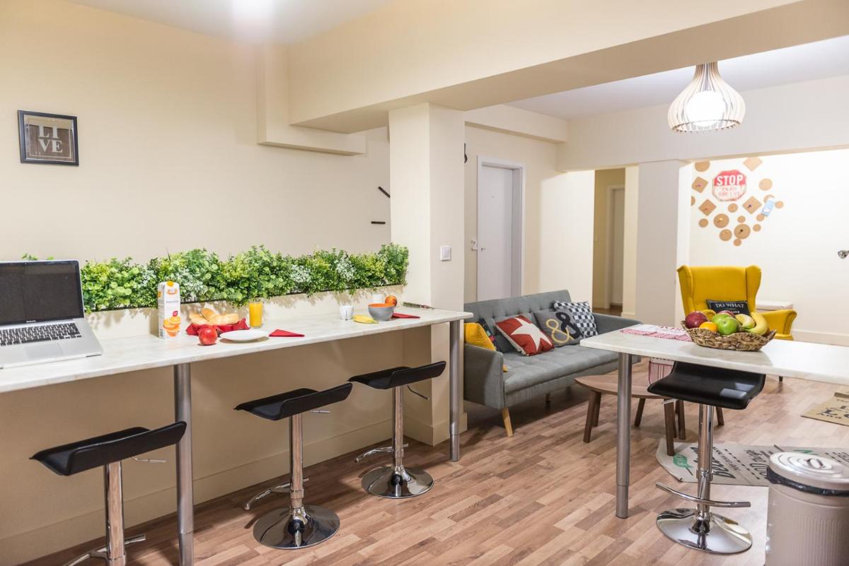 Enattica Syntagma Living - Housity