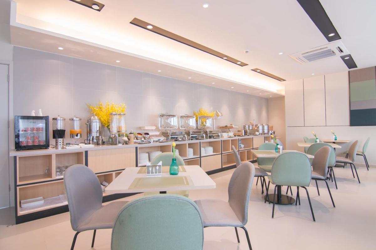 Suitetrails - Home Inn Selected Shanghai Harbour City