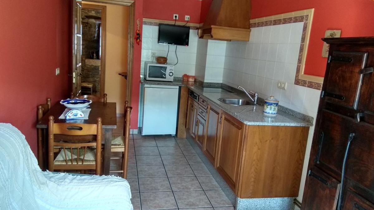 Apartamentos Los Castros - Housity