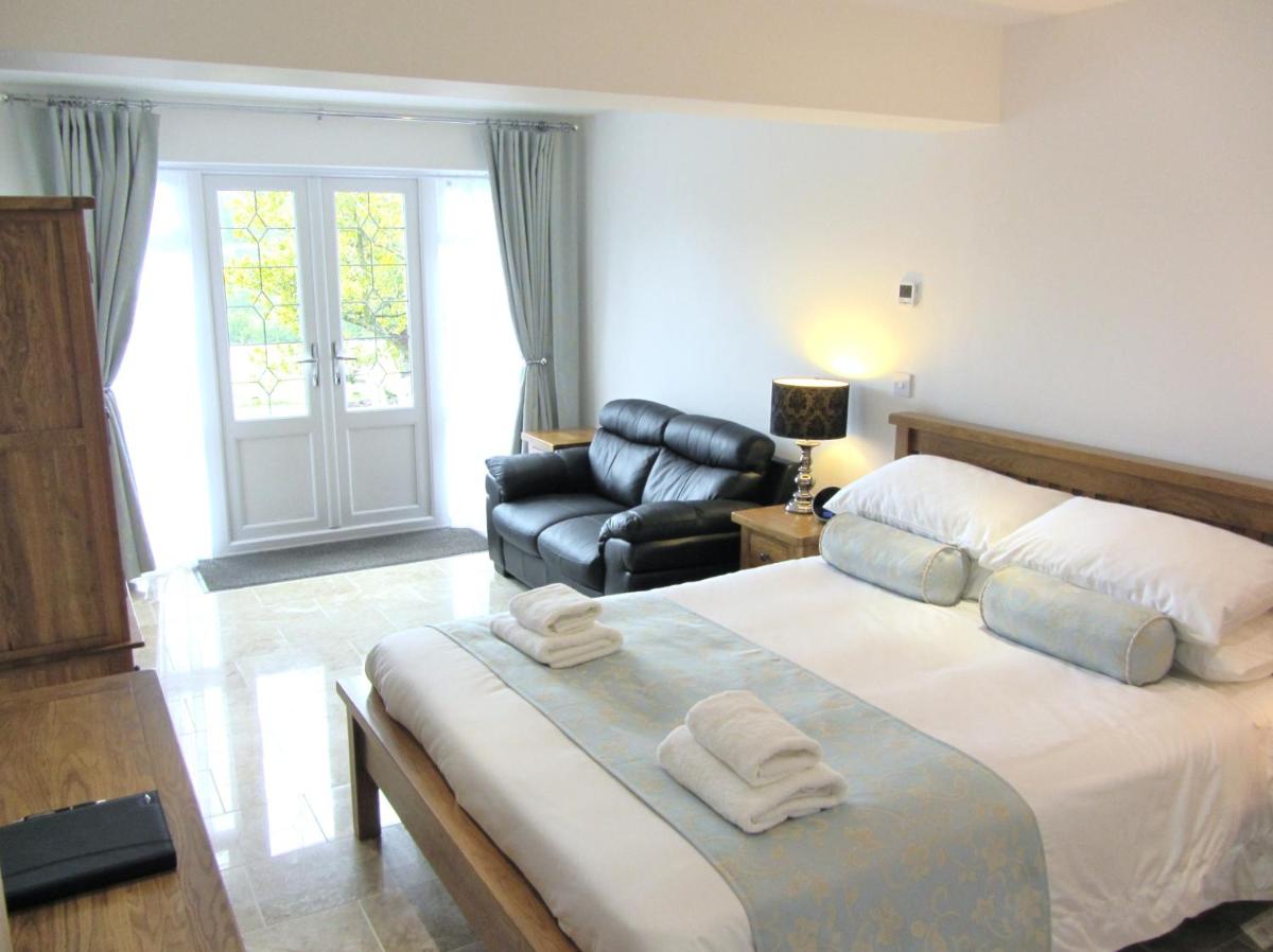 Horsemanstone - Housity