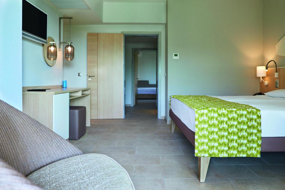 TUI BLUE Palm Garden - Housity