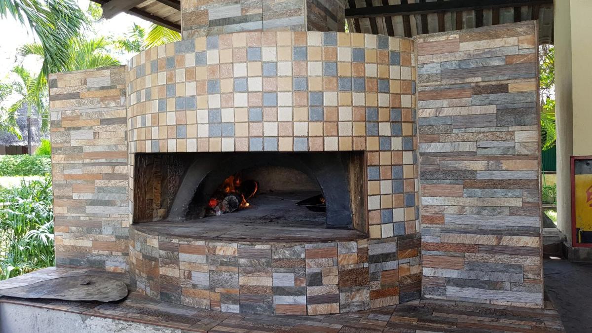 Suitetrails - Makuti Villas Resort
