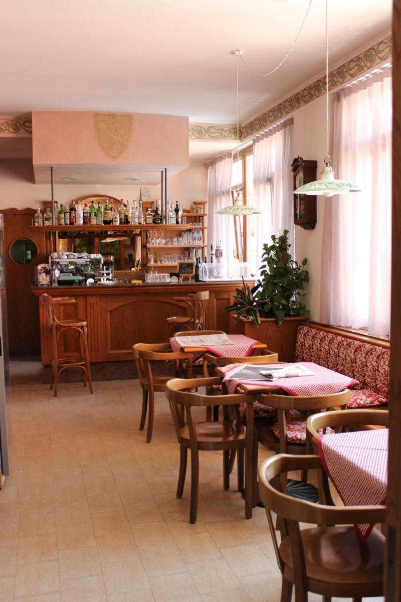 Albergo Al Castello - Housity