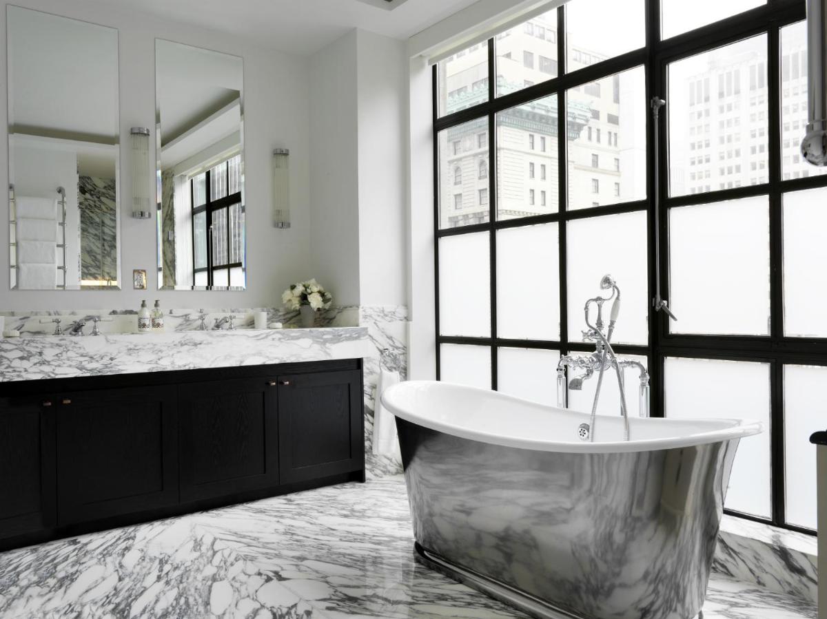 Suitetrails - The Whitby Hotel