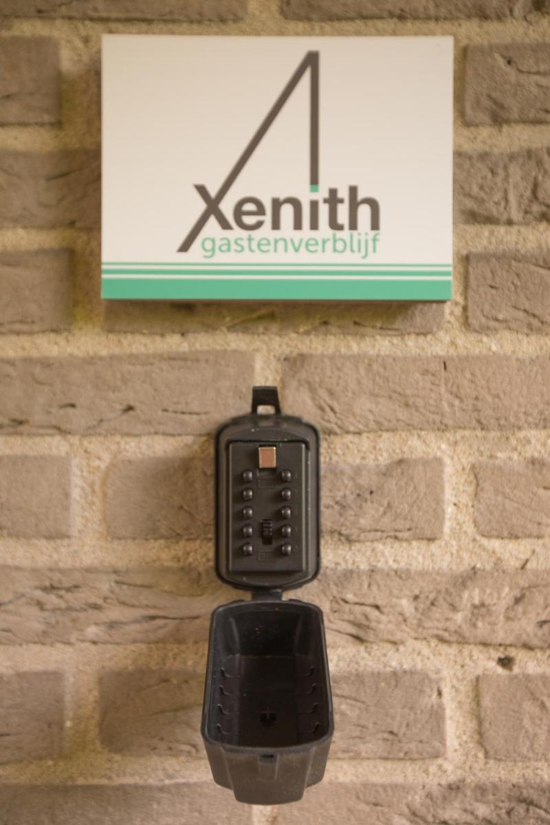 Xenith Gastenverblijf - Housity