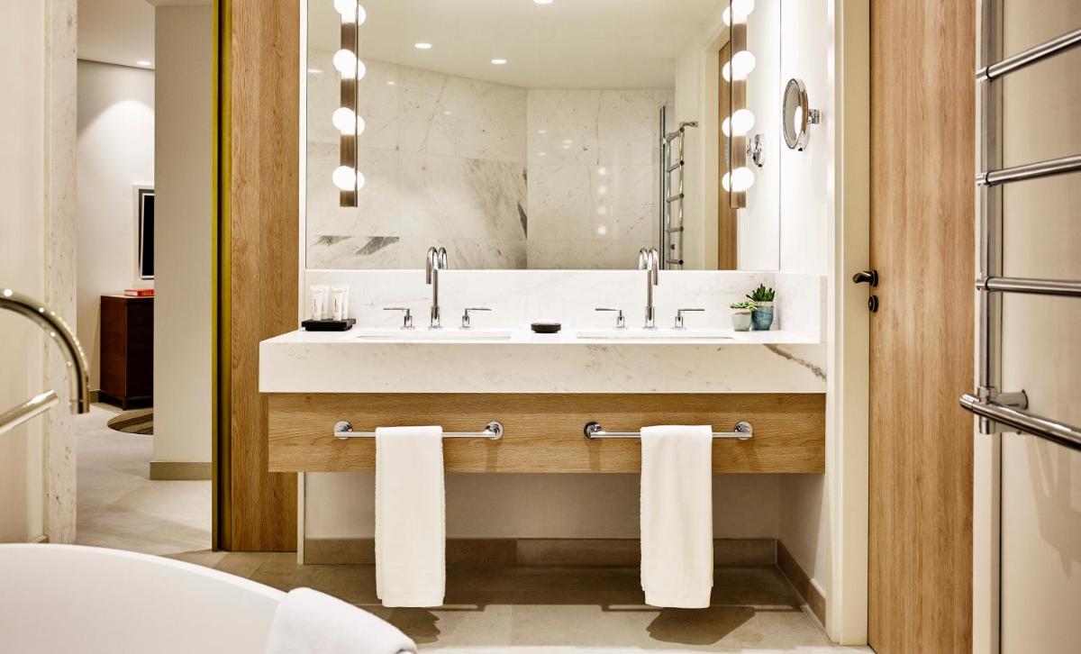 Un baño de Nobu Hotel Ibiza Bay