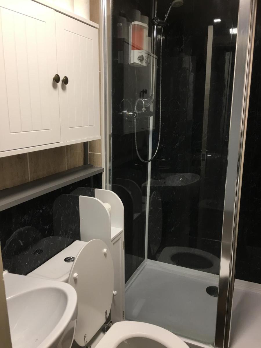 Meadowbank Apartments - Housity