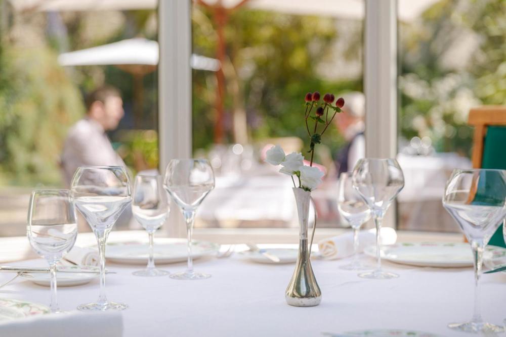 Logis Hotel Les Fuchsias - Housity