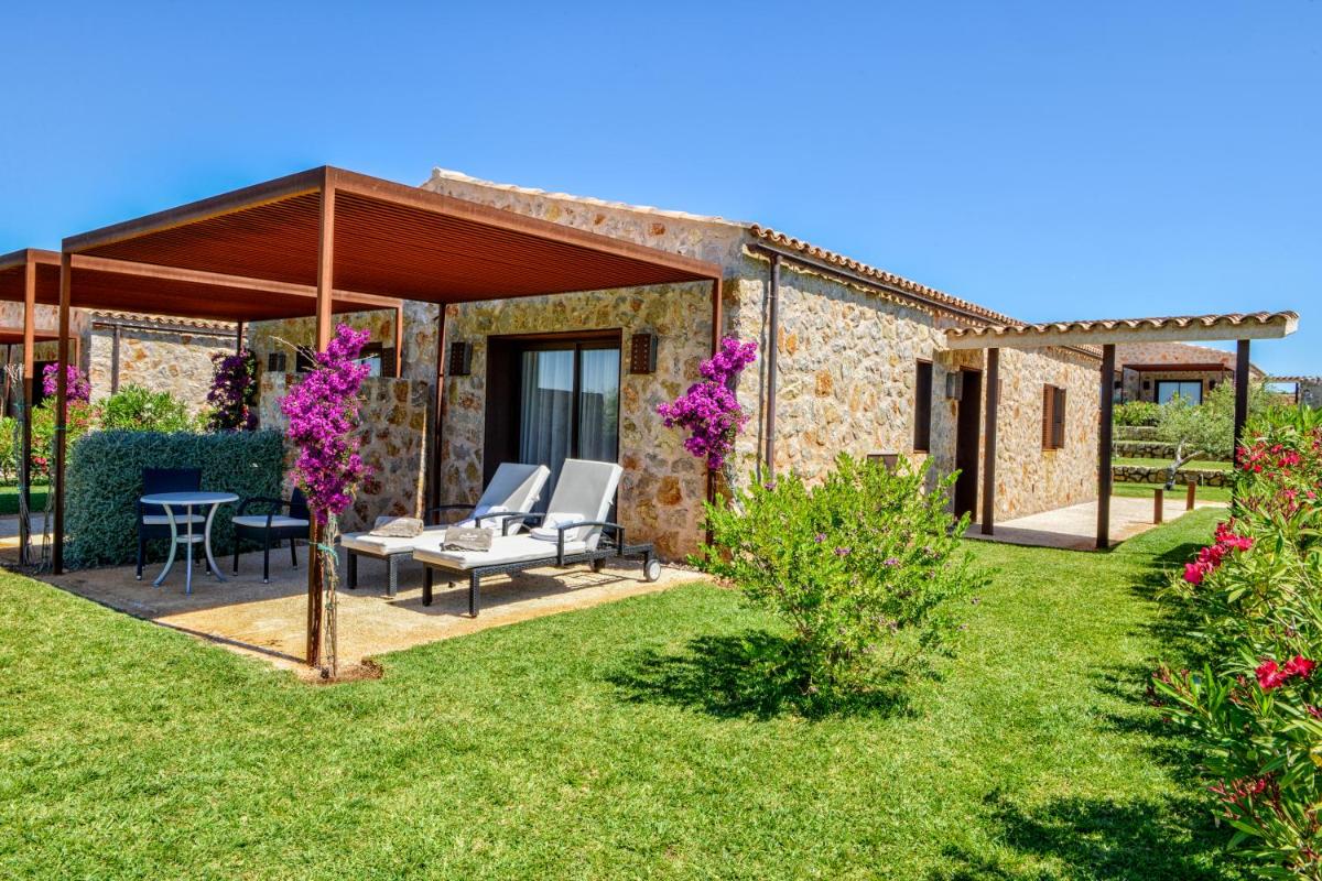 Jardín al aire libre en Hotel Son Trobat Wellness & Spa